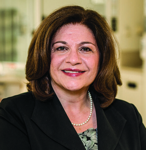 Christine Schuster headshot