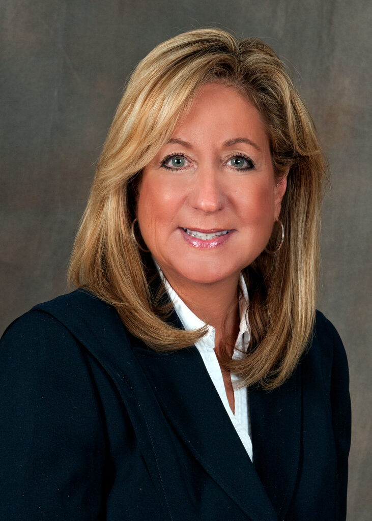 Lisa Hudson headshot